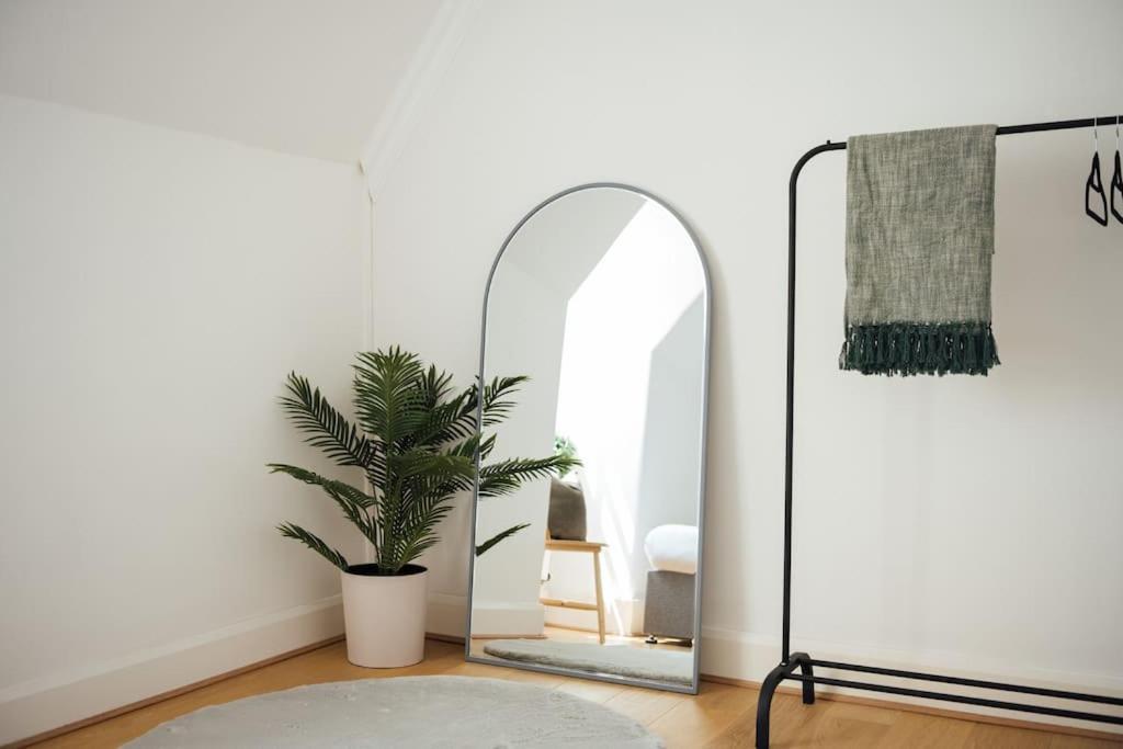Charming 2 Bedroom Flat In The Heart Of Kings Cross, Londyn Zewnętrze zdjęcie