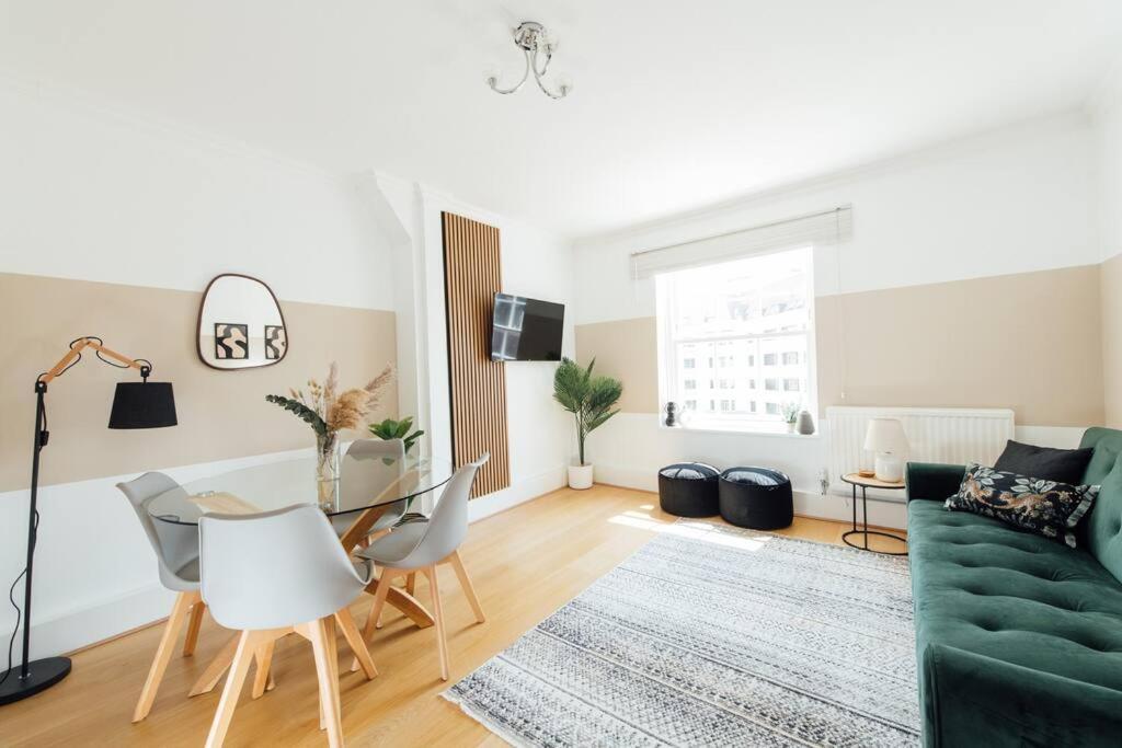 Charming 2 Bedroom Flat In The Heart Of Kings Cross, Londyn Zewnętrze zdjęcie