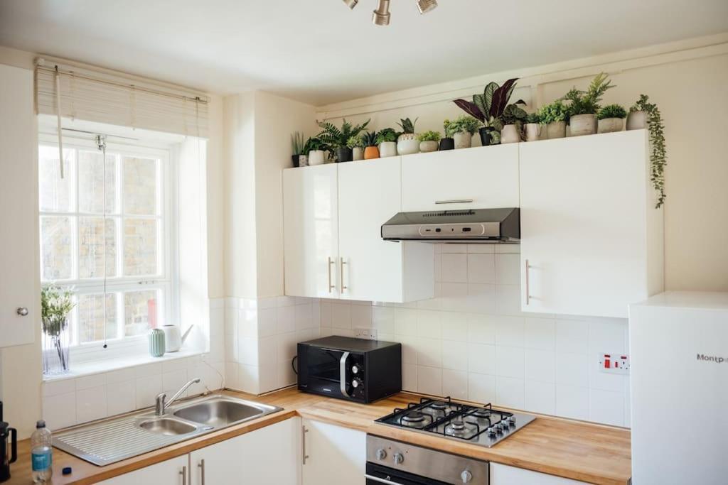 Charming 2 Bedroom Flat In The Heart Of Kings Cross, Londyn Zewnętrze zdjęcie