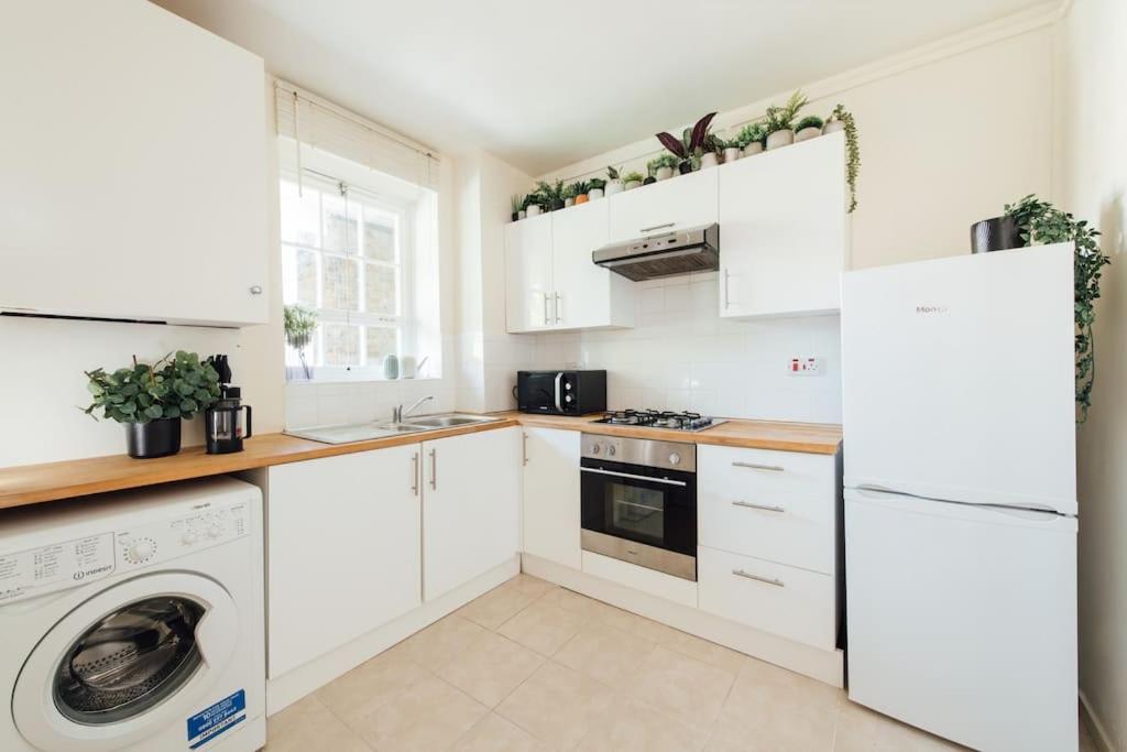 Charming 2 Bedroom Flat In The Heart Of Kings Cross, Londyn Zewnętrze zdjęcie