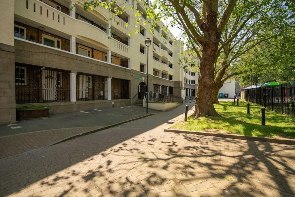 Charming 2 Bedroom Flat In The Heart Of Kings Cross, Londyn Zewnętrze zdjęcie